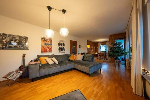 Wohnbereich Whg 1 - Mehrfamilienhaus, Wohnhaus mit 209,00 m&sup2; in Herzogenrath zum Kaufen