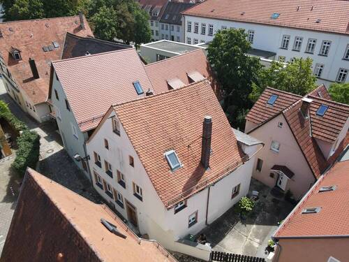 Bild 1 - denkmalgeschütztes Altstadthaus