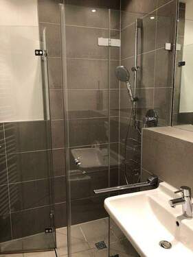 Bad - 1 Zimmer Etagenwohnung zur Miete in Nürnberg
