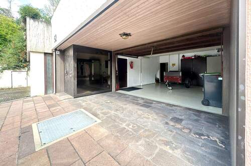 große Doppelgarage - Doppelhaushälfte mit 165,00 m² in Leonberg-Höfingen zum Kaufen