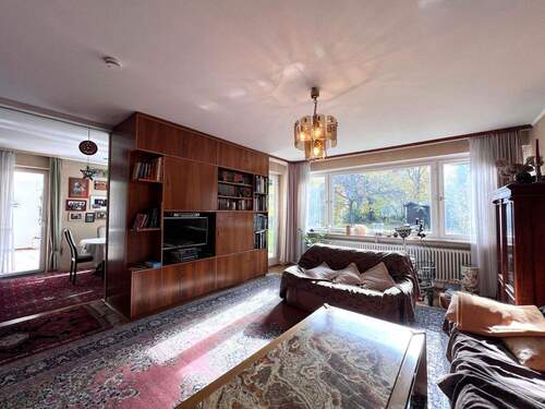 Wohnzimmer - 6 Zimmer Doppelhaushälfte in Oberhaching / Deisenhofen