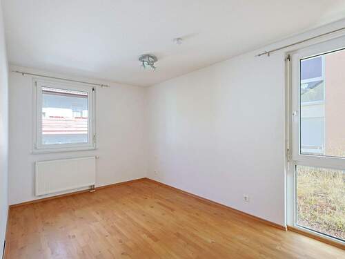 Helles, geräumiges Schlafzimmer - 