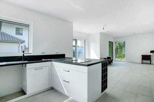 Wohnzimmer - 4 Zimmer Einfamilienhaus zum Kaufen in Gräfelfing