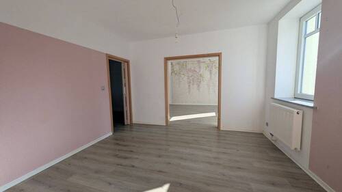 Zimmer in Wohnung 2 im EG - 