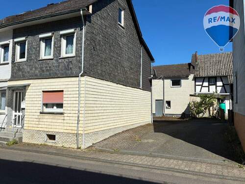 4. Haus mit Hinterhaus - 