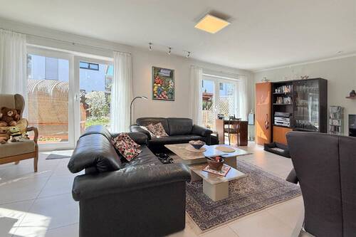 Wohnbereich - 4 Zimmer Doppelhaushälfte zum Kaufen in Overath