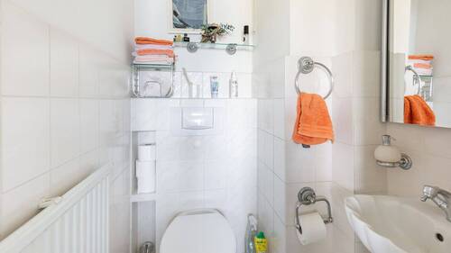 Gäste-WC - 4 Zimmer Doppelhaushälfte in Norderstedt