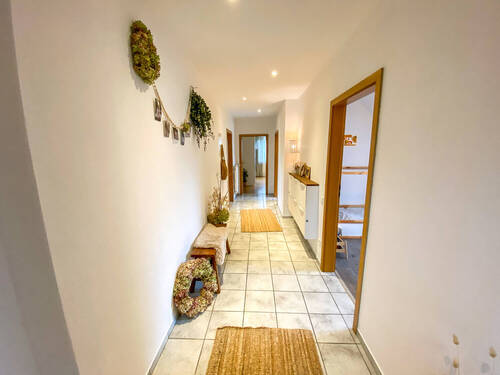 Flur OG - 8 Zimmer Einfamilienhaus in Schüttorf