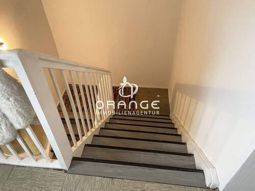 Die Treppe ins Obergeschoss - 