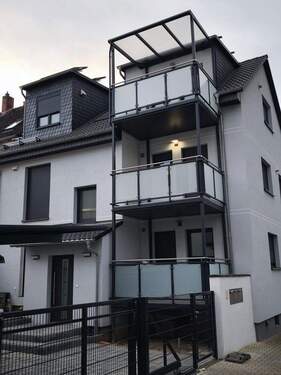 Hofansicht mit Balkonanlage - 