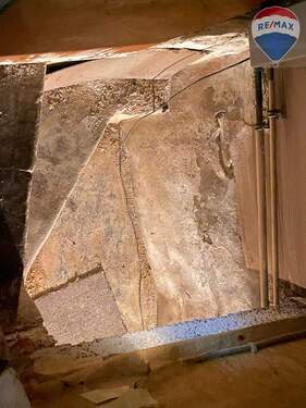 12. Keller Treppe - 