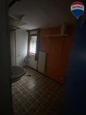 14.UG Bad - 