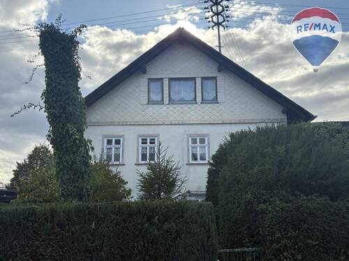 2. Haus (2) - 6 Zimmer Mehrfamilienhaus, Wohnhaus zum Kaufen in Dornburg