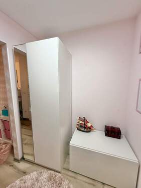 Ankleide Kinder-/Schlafzimmer 1 - 