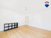 RE/MAX Immobilien DeLux Einfamilienhaus - 