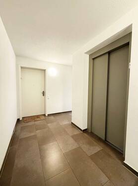 Treppenhaus_Eingang.jpg - 
