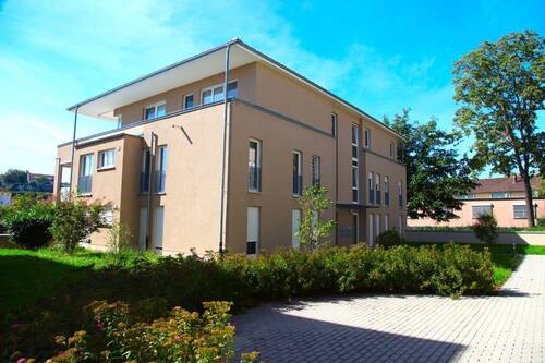 Außenansicht1.jpg - Service Wohnen in Breisach - Großzügige 4 Zimmer Wohnung in Zentrumslage !
