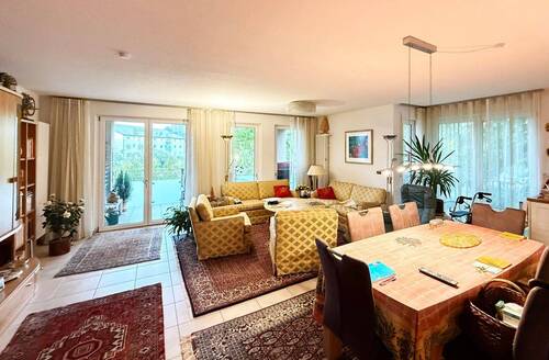 Wohnzimmer_Esszimmer_1.jpg - 4 Zimmer Etagenwohnung zum Kaufen in Breisach am Rhein