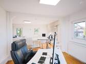 Viel Licht im offenen Wohnbereich (aktuell als Büro genutzt) - 3 Zimmer Doppelhaushälfte in Bad Liebenzell