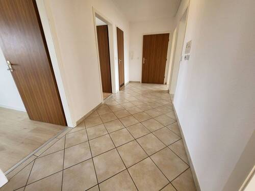 10. Wohnungsflur (2) - 