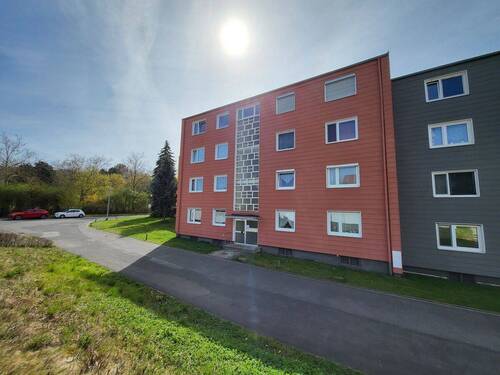 1. Aussenansichten (2) - 4 Zimmer Etagenwohnung in Northeim