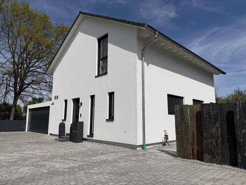 Bild 2 - 5 Zimmer Einfamilienhaus zum Kaufen in Rohr