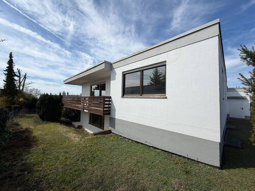 00 Hausansicht Süd - Sonnige Aussichten - Ihr neues Zuhause in ruhiger Endlage der Kreisstadt DON.!