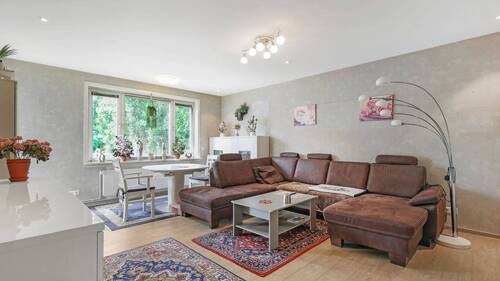 Wohnzimmer - Bezugsfertige Traumimmobilie in Top-Zustand
