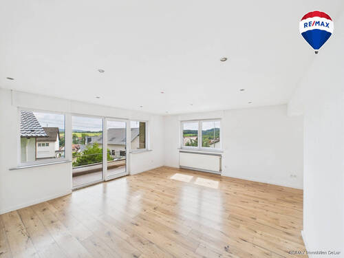 RE/MAX Immobilien DeLux Haus Reimsbach - 