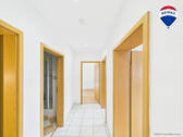 RE/MAX Immobilien DeLux Haus Reimsbach - 