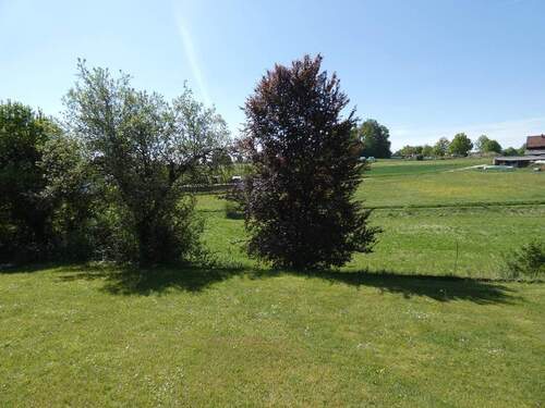 Grundstück mit Aussicht - 5 Zimmer Einfamilienhaus zum Kaufen in Neuhaus