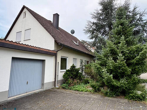 Hausansicht - 8 Zimmer Mehrfamilienhaus, Wohnhaus zum Kaufen in Radolfzell am Bodensee/Stahringen