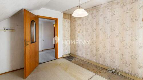 1. OG Schlafzimmer 2 - 