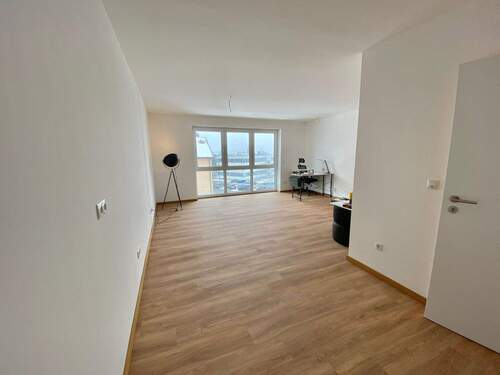 Wohnzimmer, Blick von Küche - Etagenwohnung mit 53,50 m&sup2; in Ebern zur Miete