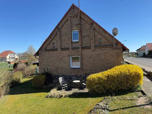 Giebelansicht - 3 Zimmer Reihenendhaus in Sponholz