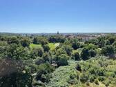 Ausblick - Sonnige Preisaktion !... frisch renovierte, helle, moderne 4 - Zimmer-Wohnung, mit Einbauküche... sofort einzugsfertig