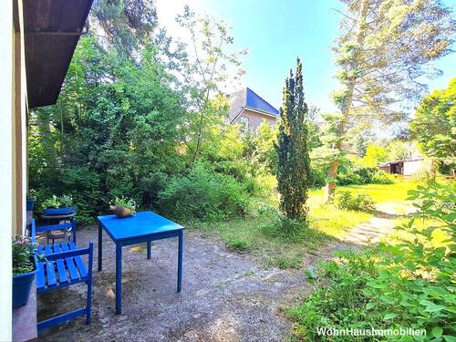 Blick in den weiteren Garten - 