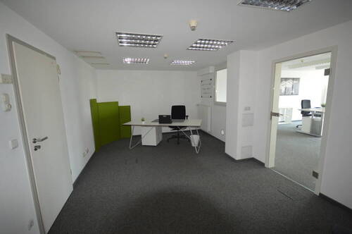 Vorraum - kleines Büro - 