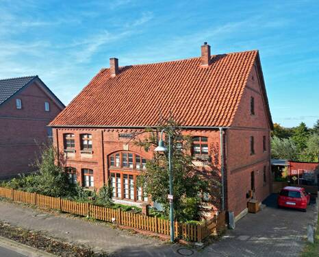 Bild 2 - 7 Zimmer Mehrfamilienhaus, Wohnhaus zum Kaufen in Rinteln