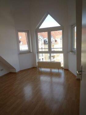 Wohnzimmer - Gemütliches 2- Zi.App. im 5.OG - Pantry - Aufzug-Hausmeister-90763 Fürth
