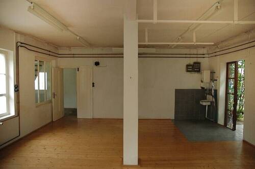 vorderer Bereich der Werkstatt - 