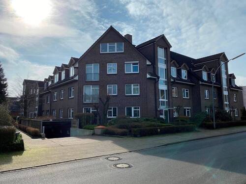 schöne 3 Zi.-Whg inkl. TG - Stellplatz - 3 Zimmer Etagenwohnung zur Miete in Norderstedt