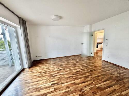 Wohnzimmer (1) - Etagenwohnung mit 99,60 m&sup2; in Fuldatal zum Kaufen