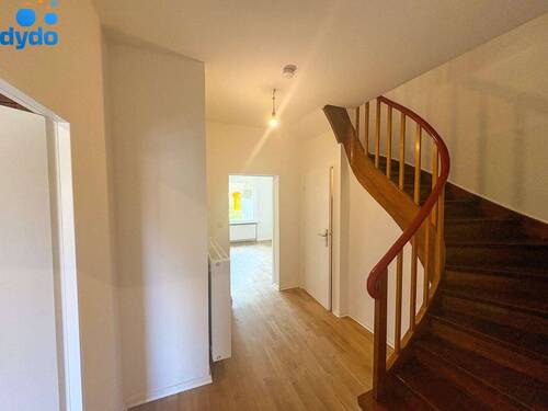 Treppenhaus - Reihenendhaus mit 101,00 m&sup2; in Berlin zur Miete