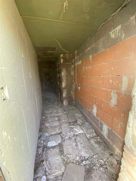 Ausbaureserve rechts im Nebengebäude - 