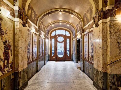 Bild 2 - 7 Zimmer Etagenwohnung zum Kaufen in Berlin