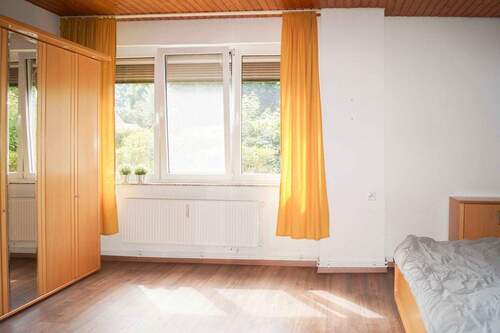 Schlafzimmer EG - 