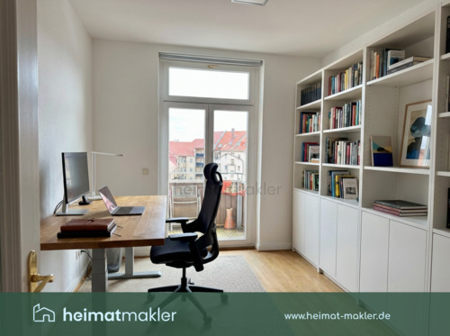 Arbeitszimmer staged - 