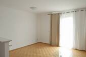 Wohn-/Essbereich - 3 Zimmer Etagenwohnung zum Kaufen in Neu-Isenburg