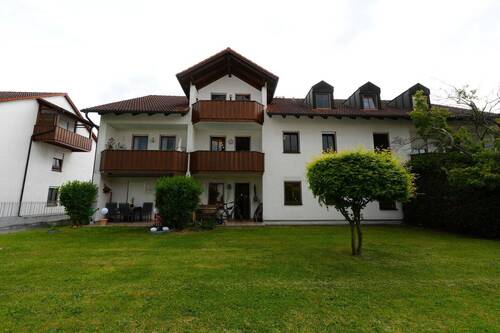 DSC00741.JPG - schöne 2 Zi.-Erdgeschosswohnung in guter Lage mit zwei Stellplätzen und Terrasse - 795